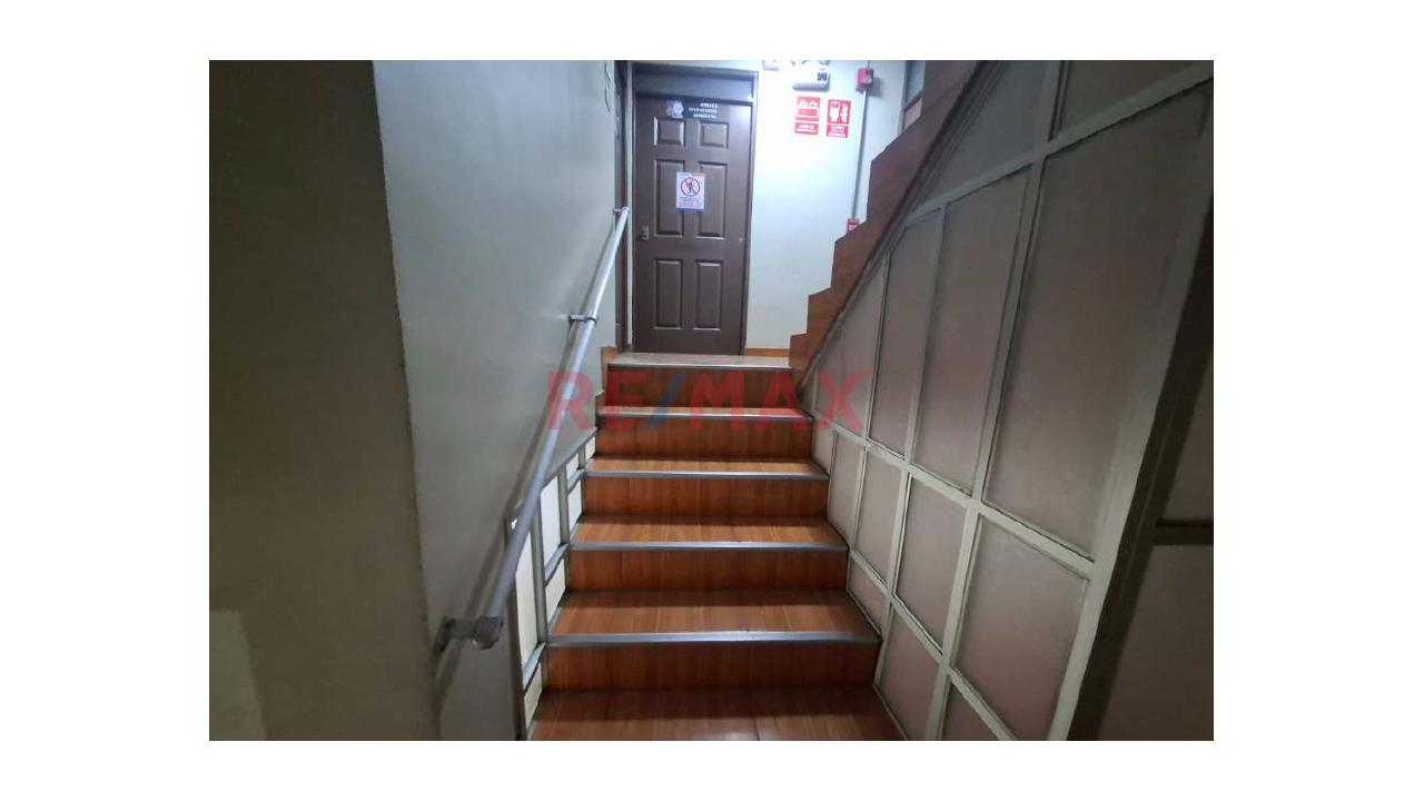Local En Venta En Plena Av Wiese En San Juan De Lurigancho - 18