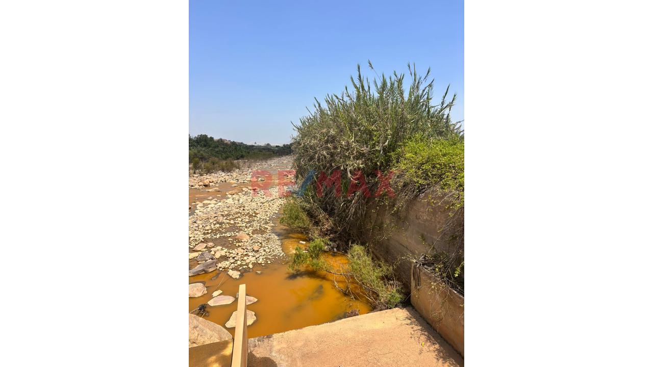 Se Vende Terreno De 10 500 M2 Al Costado De Centro Recreacional Don Isacc - 9