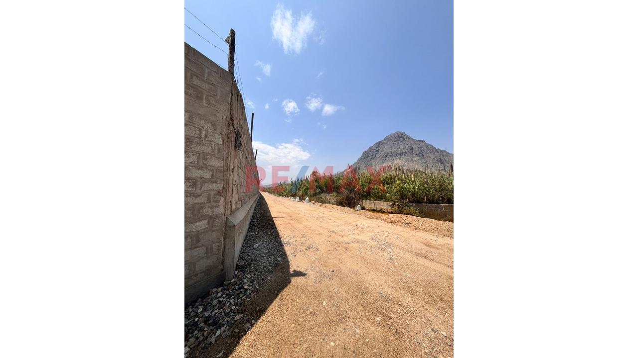 Se Vende Terreno De 10 500 M2 Al Costado De Centro Recreacional Don Isacc - 3