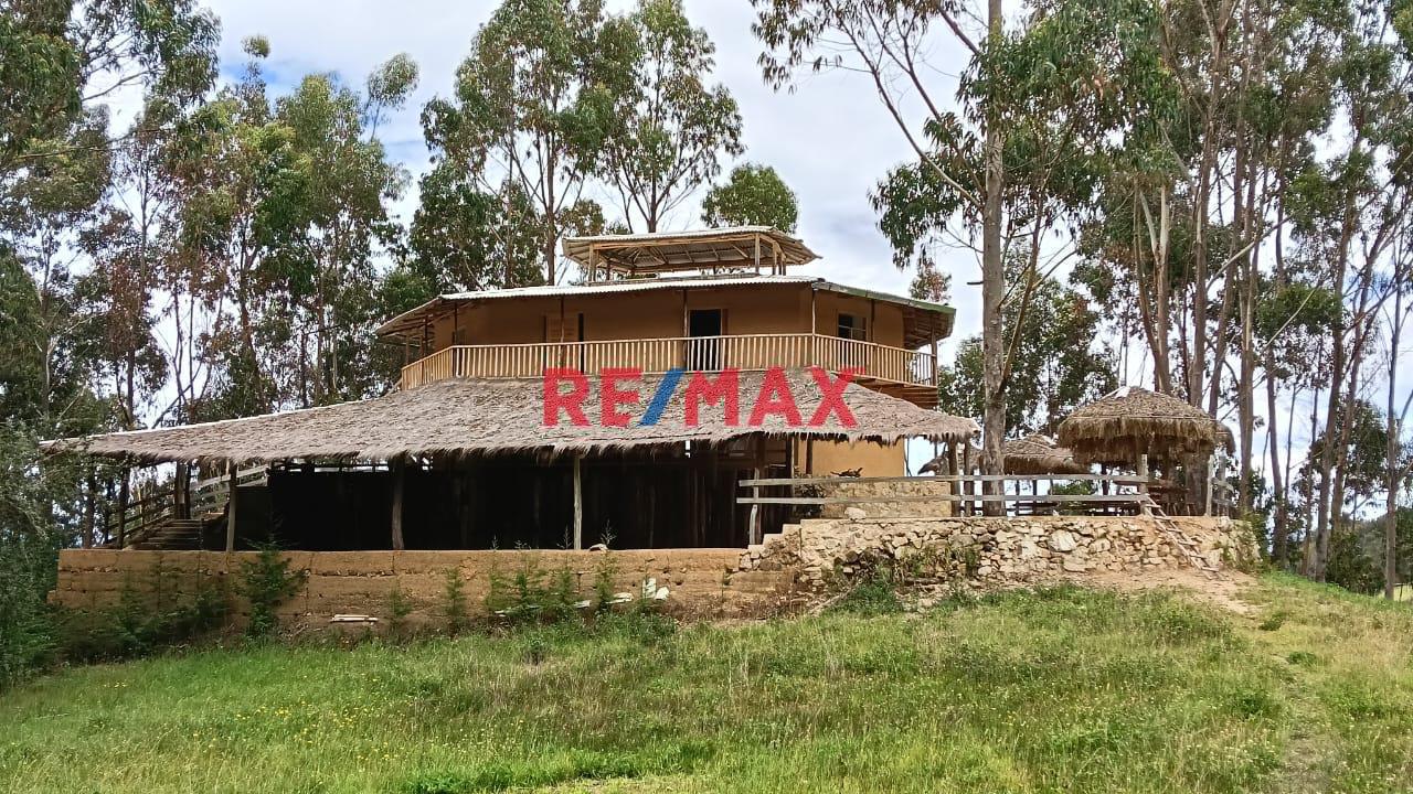 Se Alquila Casa De Campo Y Amplia Área De Terreno (23.000 M2) Km11 Carretera A Cumbe Mayo, Zona Urubamba, Cajamarca - 1