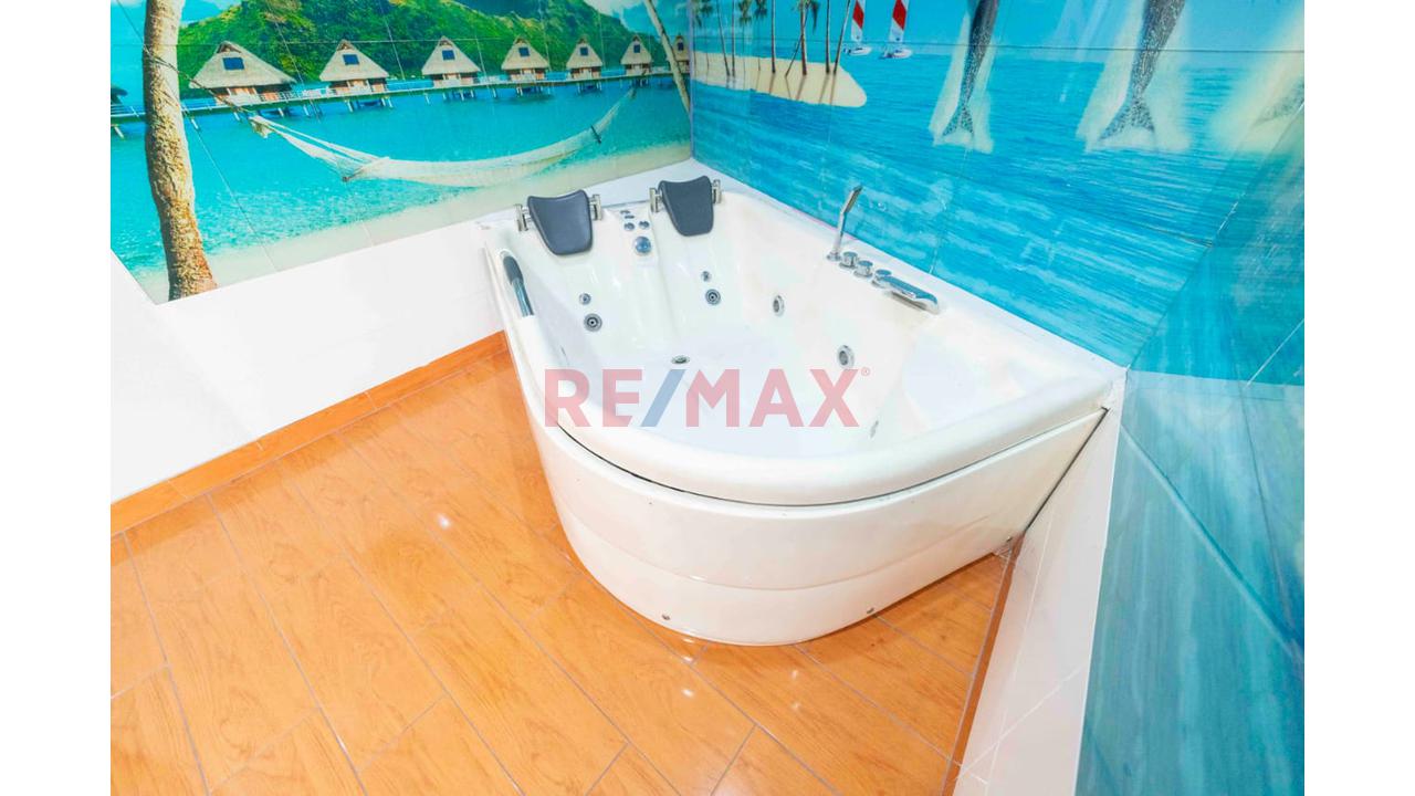 Venta Casa De 4 Pisos En La Urb. Esmeralda 4Ta Etapa — foto 12