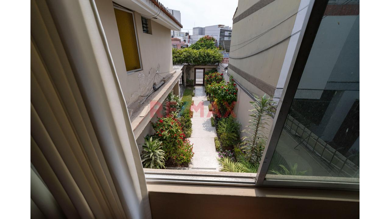 Casa de 6 dormitorios en San Isidro, 422 m² — foto 3