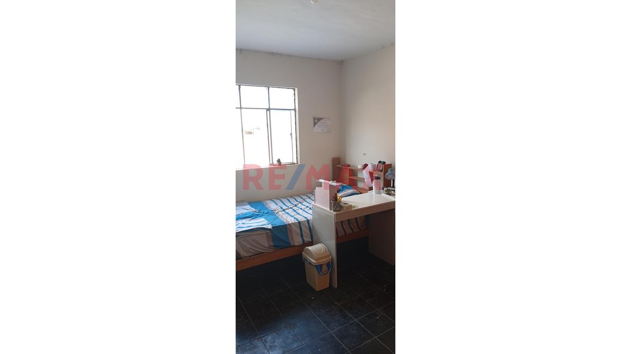 Se Vende Casa De Dos Pisos En Urbanización Idelfonso Coloma Sullana En Pasaje Muy Cerca A Calle José De Lama - 12