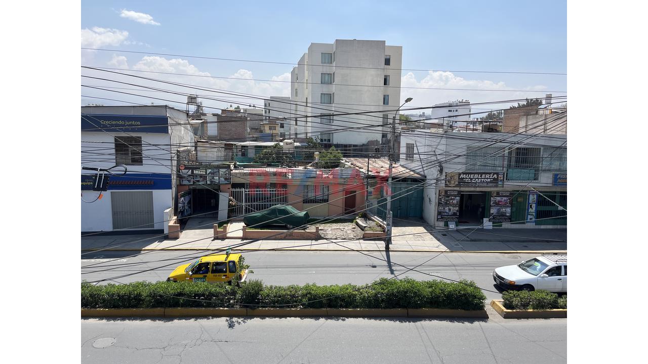 Casa En Venta En Jlbyr - Av. Principal - 18