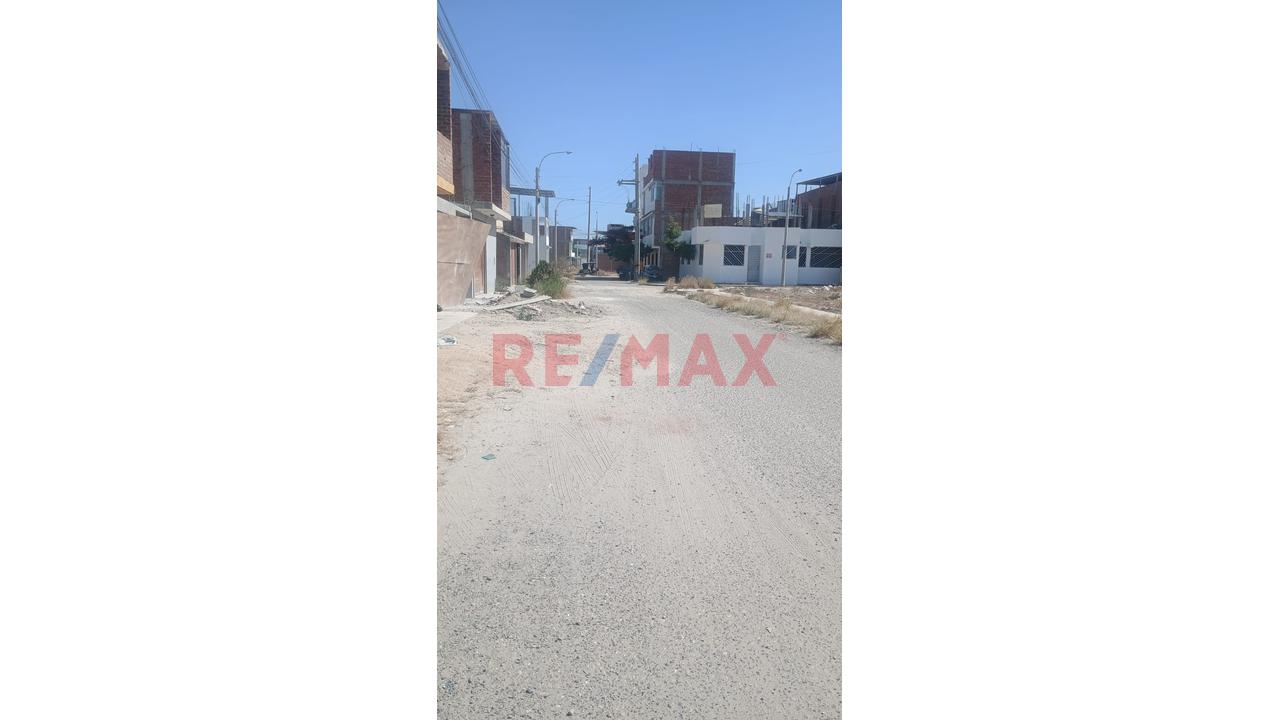 Oportunidad En Piura! Terreno De 90 M2 En Urb. Las Casuarinas Iii Etapa — foto 2