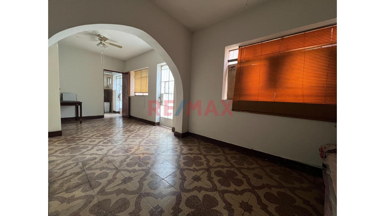 Vendo Casa De 5 Pisos En El Agustino - Inversion Asegurada 🏡💼 - 3