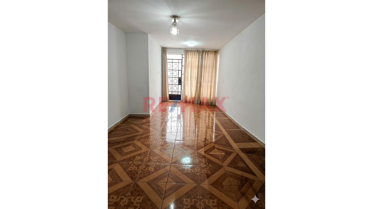 🚨 Oportunidad Única En El Agustino – Casa Con Proyección A 4 Pisos 🚨 - 6