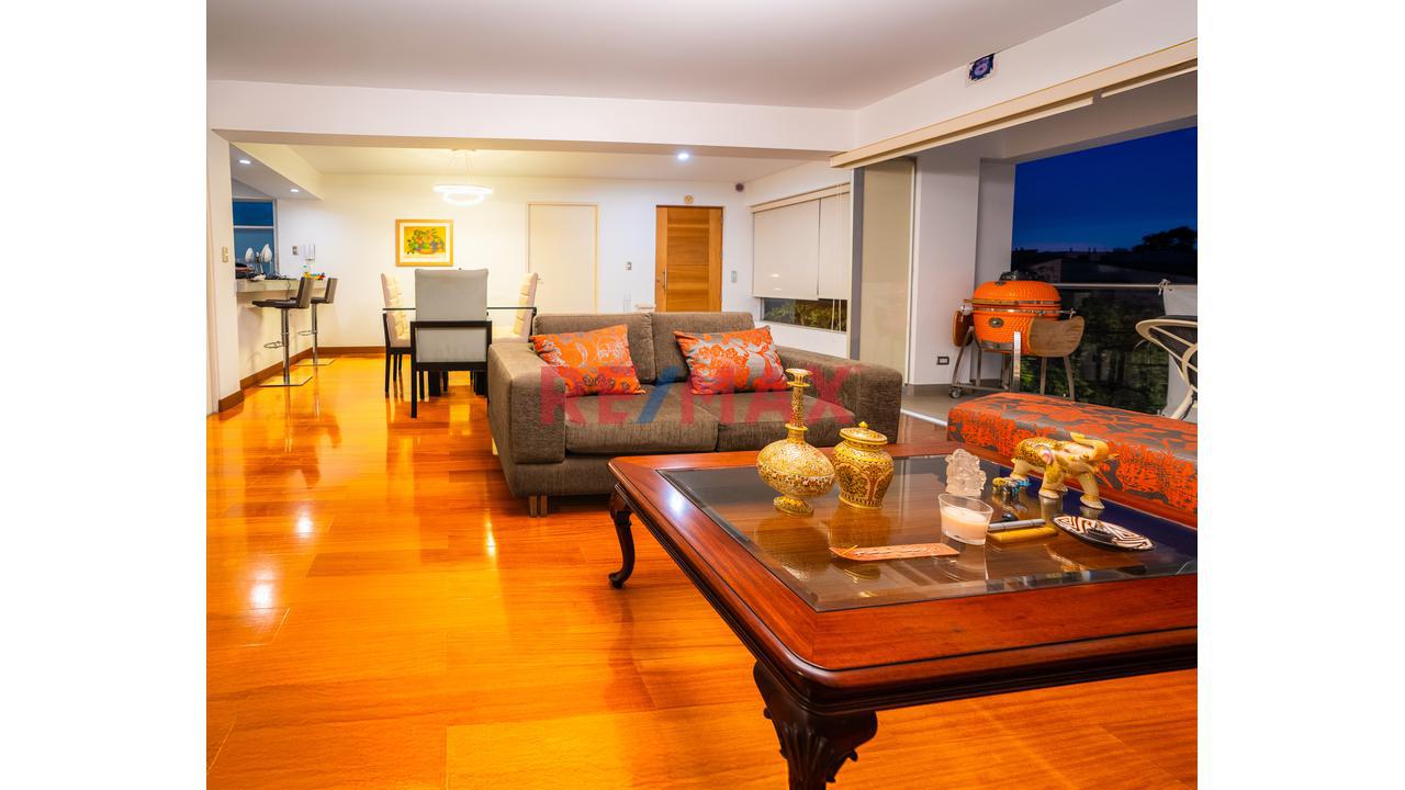 Venta De Hermoso Departamento En Surco