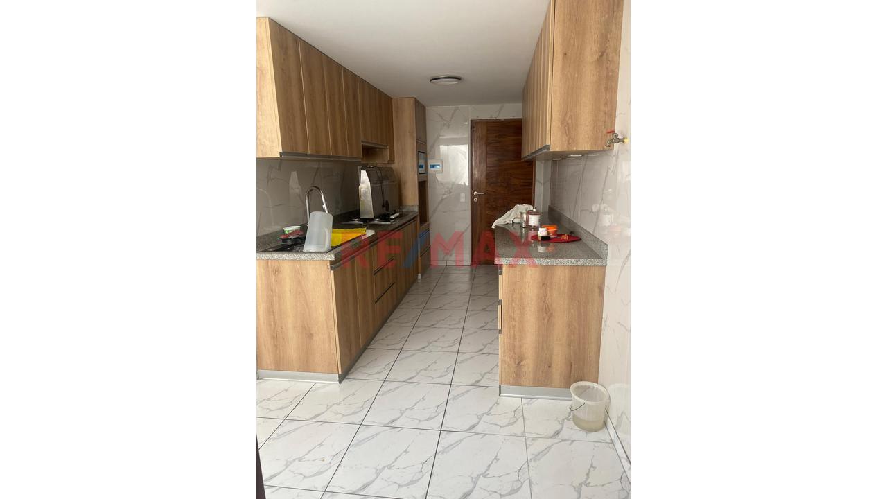 “Dúplex 185 M² En Surco | Acceso Privado + Cochera + Terraza + 5 Dormitorios” - 12