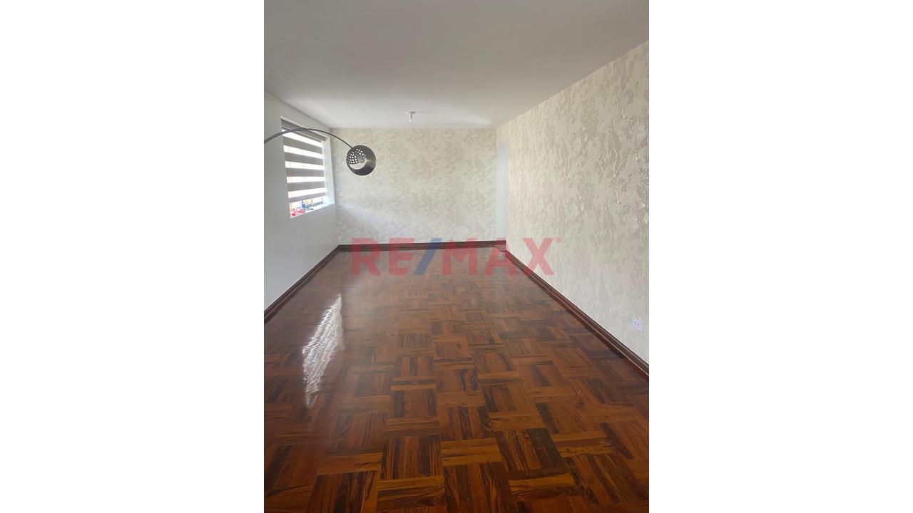 “Dúplex 185 M² En Surco | Acceso Privado + Cochera + Terraza + 5 Dormitorios” - 8