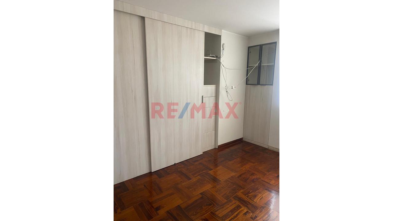 “Dúplex 185 M² En Surco | Acceso Privado + Cochera + Terraza + 5 Dormitorios” - 10