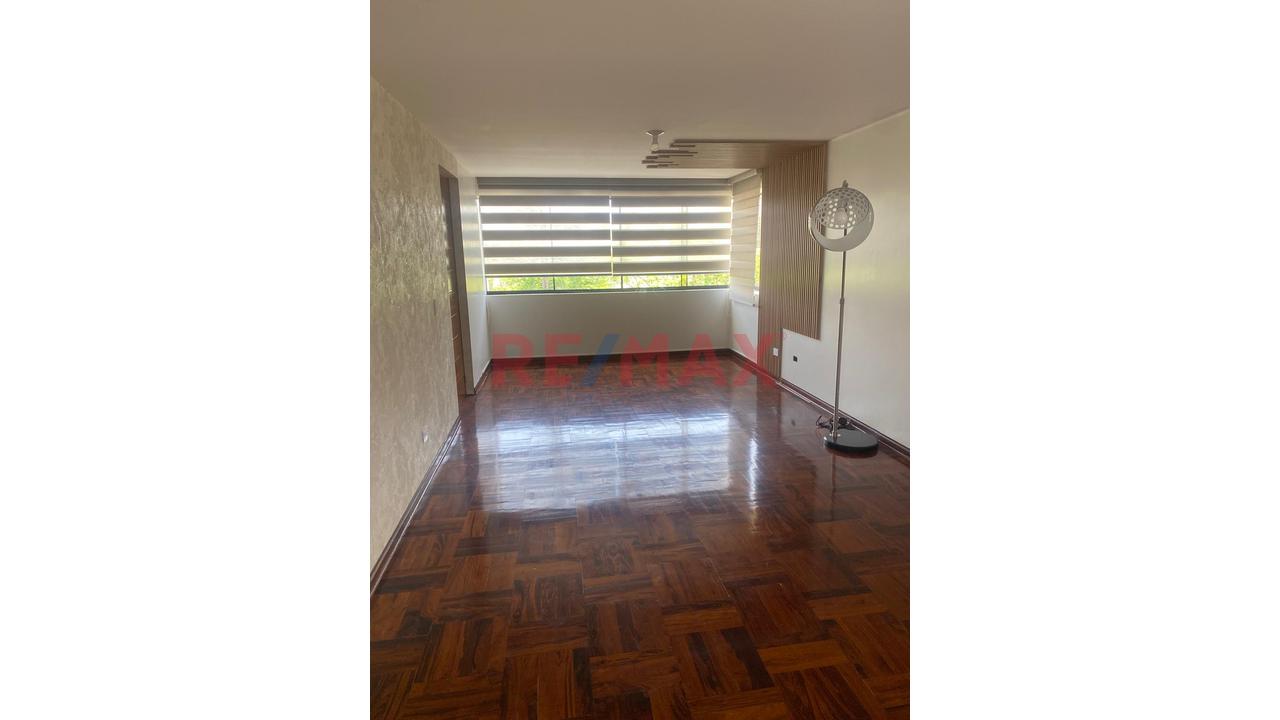 “Dúplex 185 M² En Surco | Acceso Privado + Cochera + Terraza + 5 Dormitorios” - 13