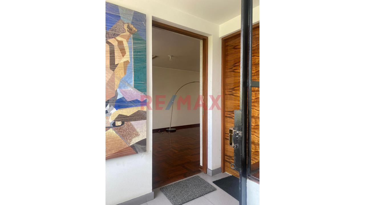 “Dúplex 185 M² En Surco | Acceso Privado + Cochera + Terraza + 5 Dormitorios” - 14