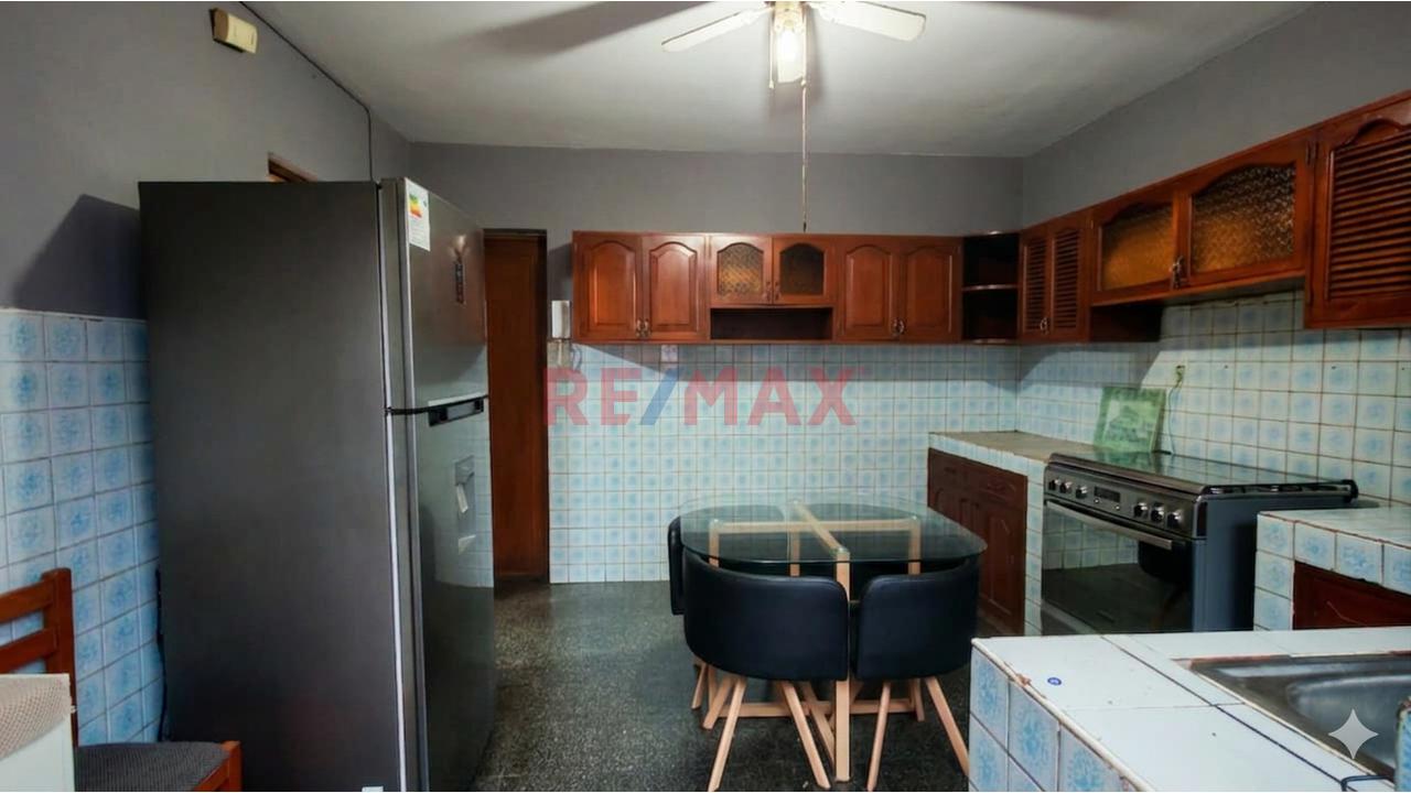 Vendo Amplio Departamento De 117M2 En Centro Cívico De Trujillo - 3