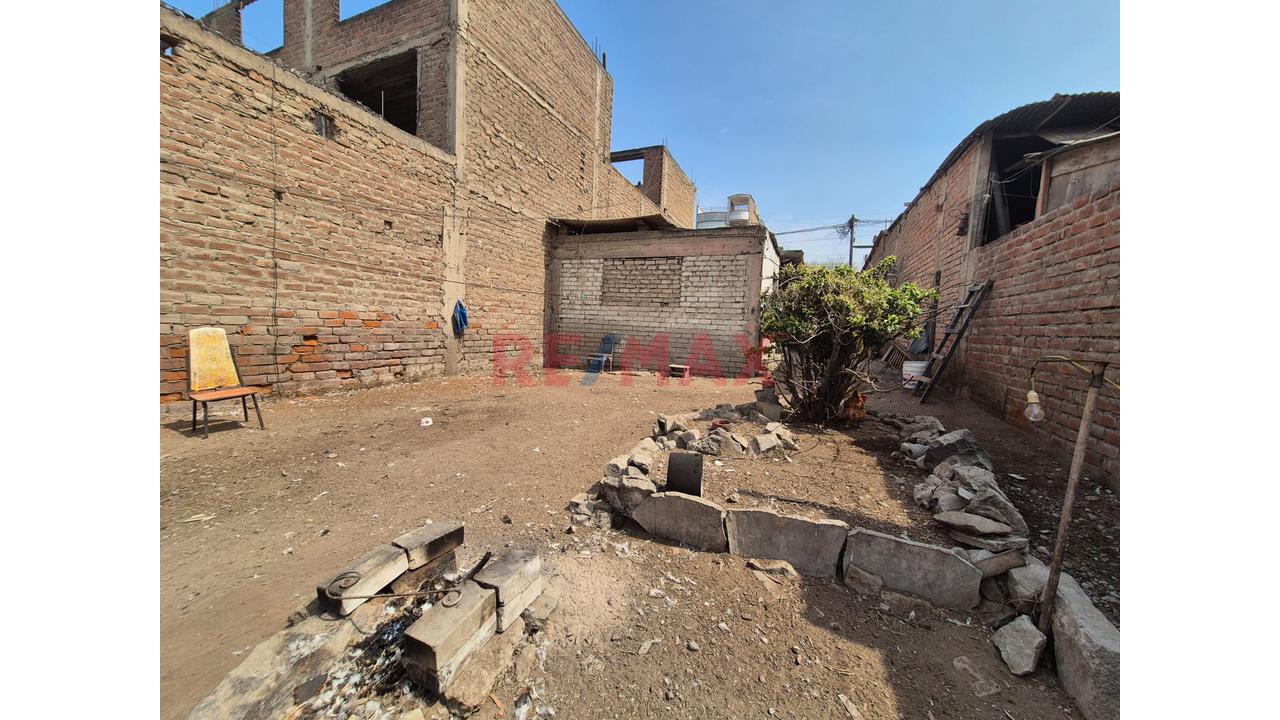 En Venta Amplio Terreno – La Tablada De Lurin, Villa Maria Del Triunfo. — foto 11