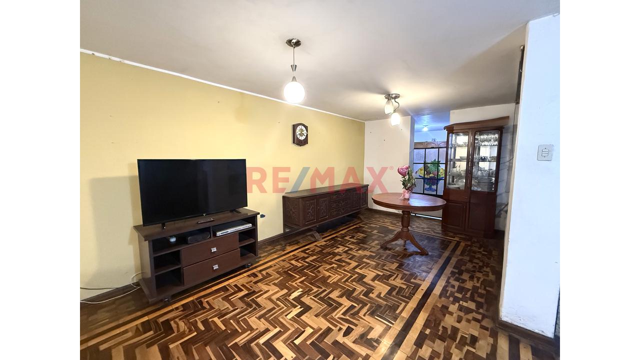 Venta Departamento En Urb El Sol - 2