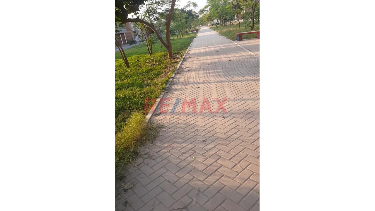 Terreno En Venta En Carabayllo 90 M² Con Servicios Y Alto Potencial De Inversión — foto 4