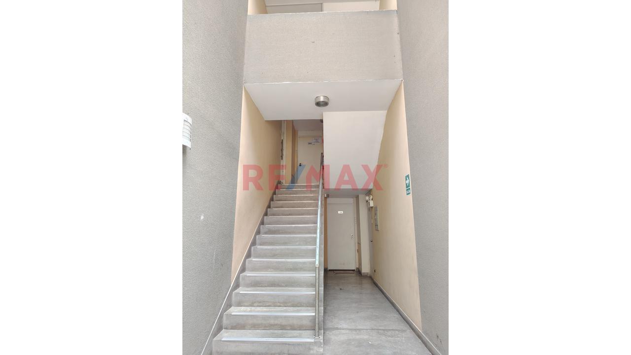 Oportunidad Departamento En Piso 2 En Condominio Real — foto 4