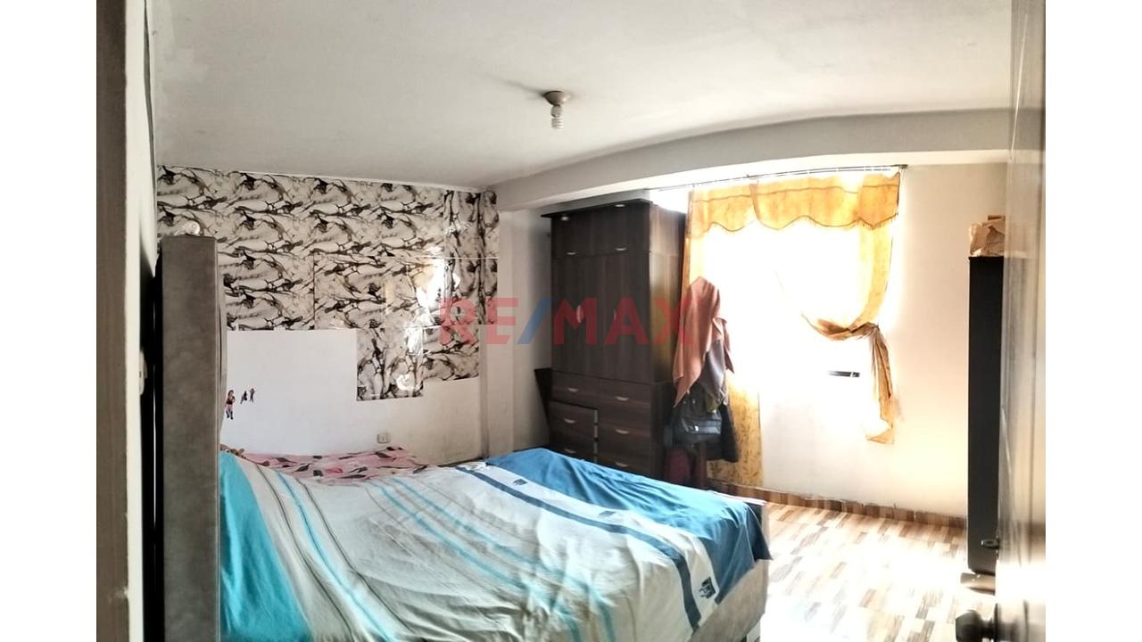 Vendo Amplio Departamento En Piso 2/ En Av Angelica Gamarra - Los Olivos — foto 4