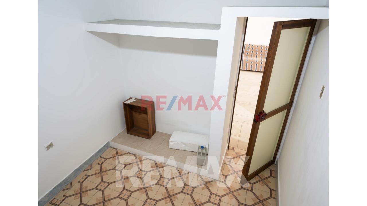 Venta De Local De Alto Potencial En Ubicación Estratégica Cerca Del Óvalo 200 Millas Y Av. Gambetta - 12