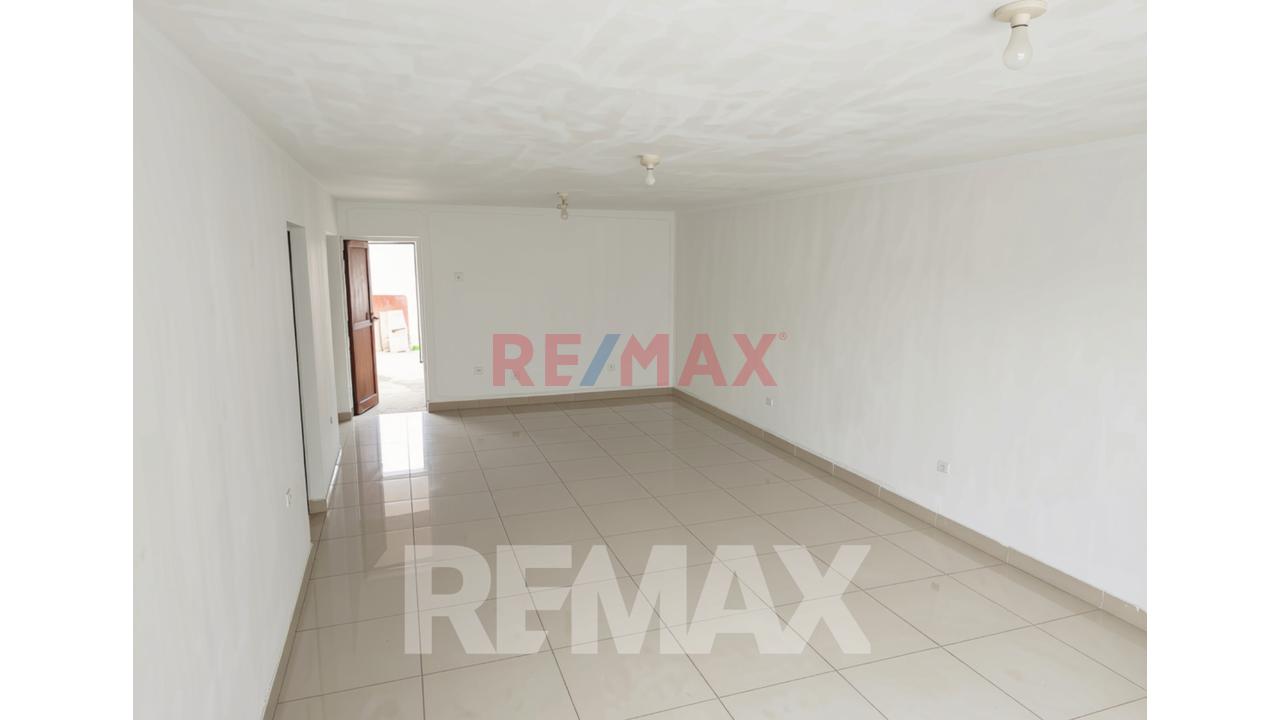 Venta De Local De Alto Potencial En Ubicación Estratégica Cerca Del Óvalo 200 Millas Y Av. Gambetta - 15