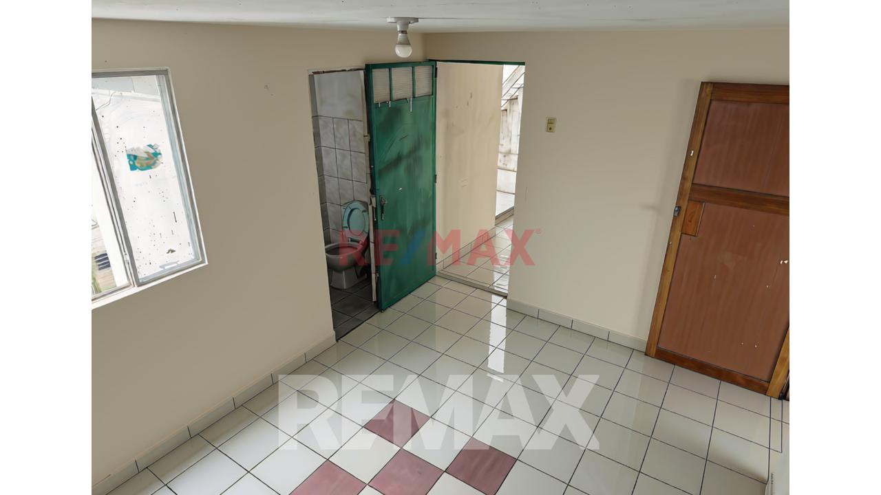 Venta De Local De Alto Potencial En Ubicación Estratégica Cerca Del Óvalo 200 Millas Y Av. Gambetta - 4