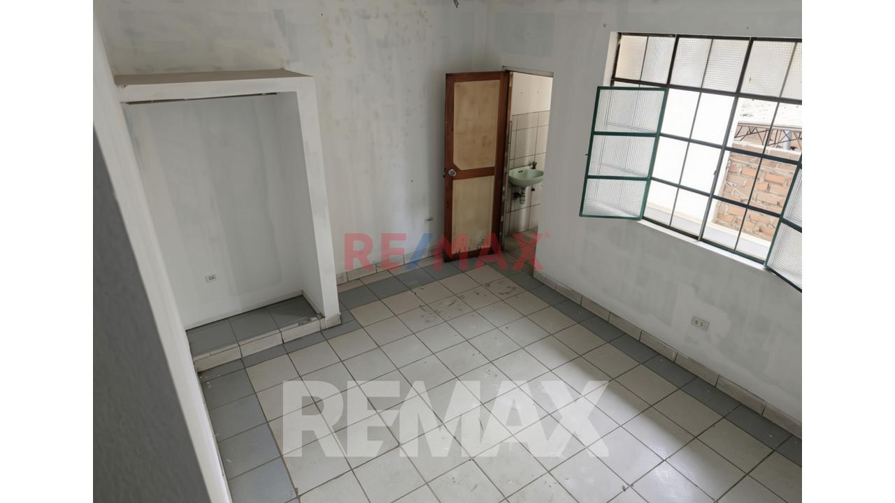 Venta De Local De Alto Potencial En Ubicación Estratégica Cerca Del Óvalo 200 Millas Y Av. Gambetta - 14