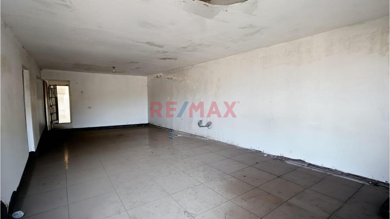 Venta De Local De Alto Potencial En Ubicación Estratégica Cerca Del Óvalo 200 Millas Y Av. Gambetta - 3