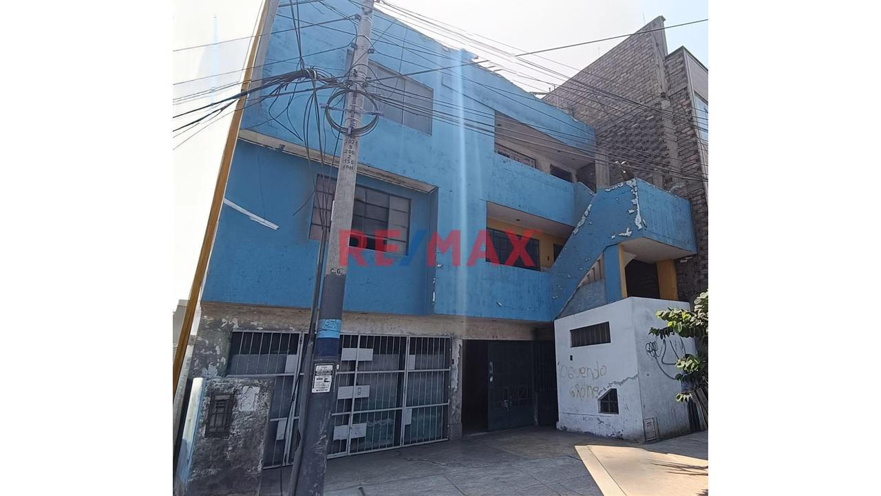 Venta De Local De Alto Potencial En Ubicación Estratégica Cerca Del Óvalo 200 Millas Y Av. Gambetta - 1