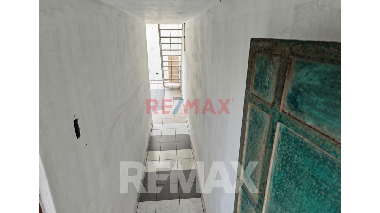 Venta De Local De Alto Potencial En Ubicación Estratégica Cerca Del Óvalo 200 Millas Y Av. Gambetta - 10