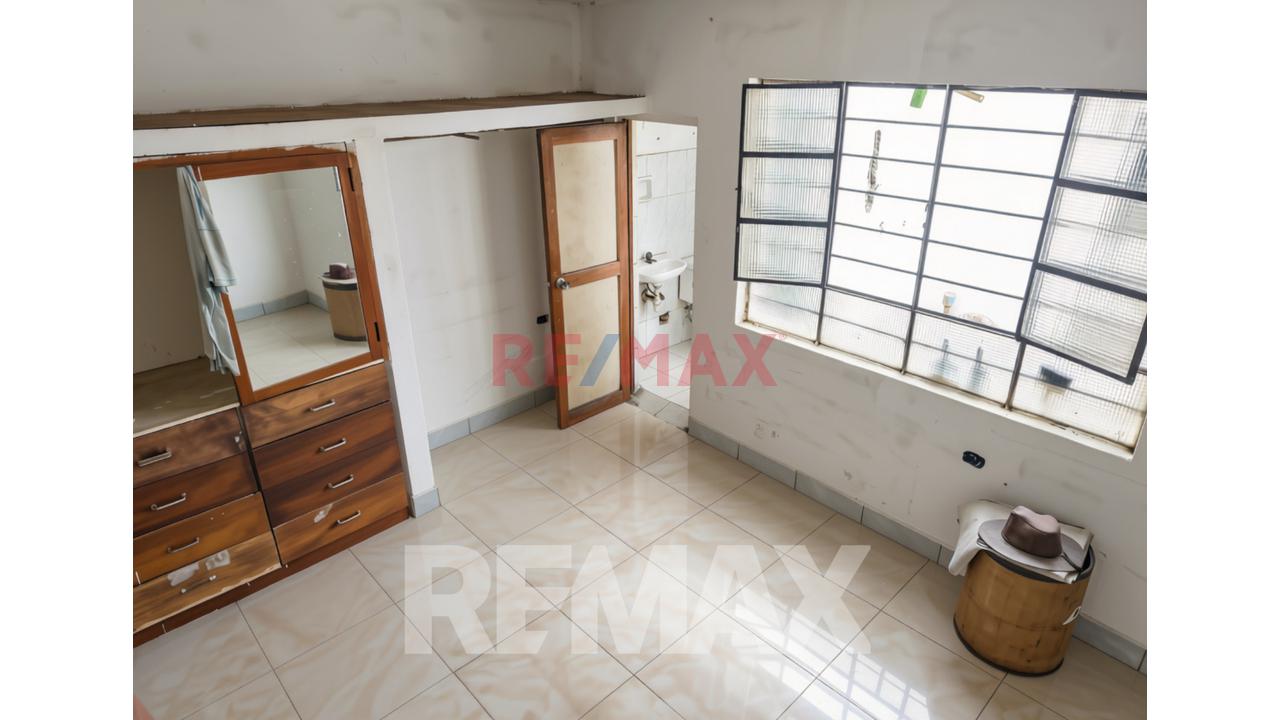 Venta De Local De Alto Potencial En Ubicación Estratégica Cerca Del Óvalo 200 Millas Y Av. Gambetta - 8