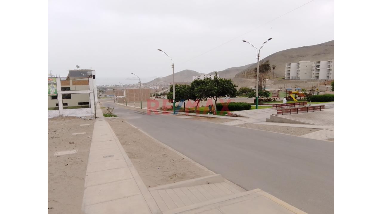 Terreno En Esquina En Santa Rosa - Frente A Parque Y Cerca A Playa - Precio De Ocasión — foto 14