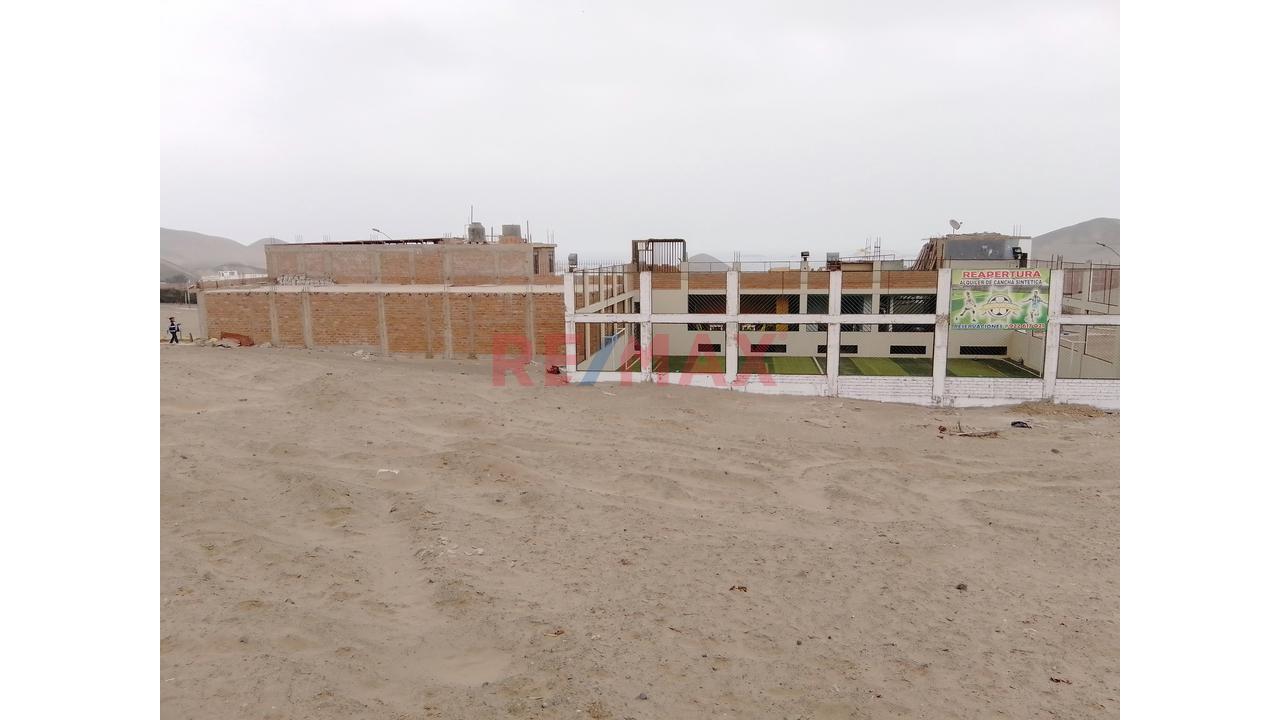 Terreno En Esquina En Santa Rosa - Frente A Parque Y Cerca A Playa - Precio De Ocasión — foto 12