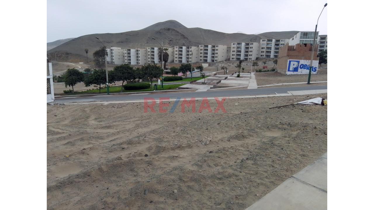 Terreno En Esquina En Santa Rosa - Frente A Parque Y Cerca A Playa - Precio De Ocasión — foto 15