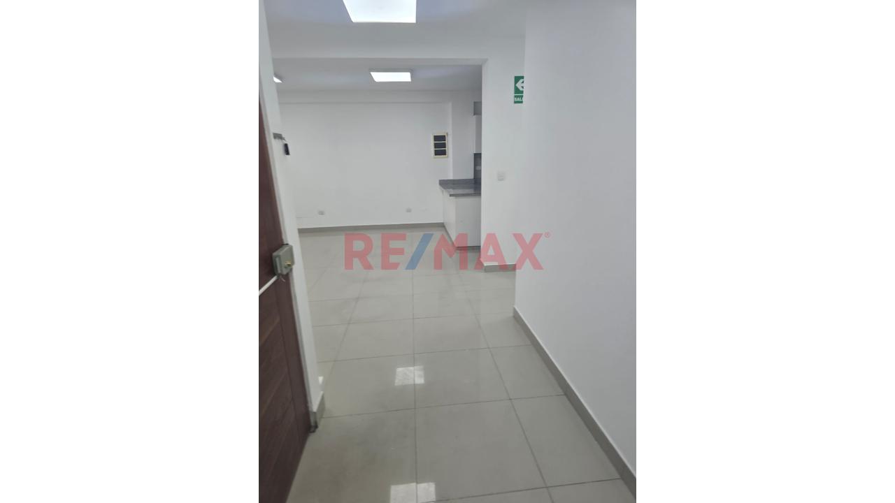 Se Vende Departamento En Primer Piso Cerca Al Ovalo Santa Anita — foto 3