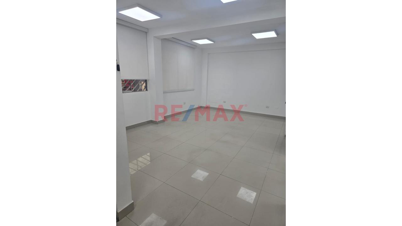 Se Vende Departamento En Primer Piso Cerca Al Ovalo Santa Anita — foto 5