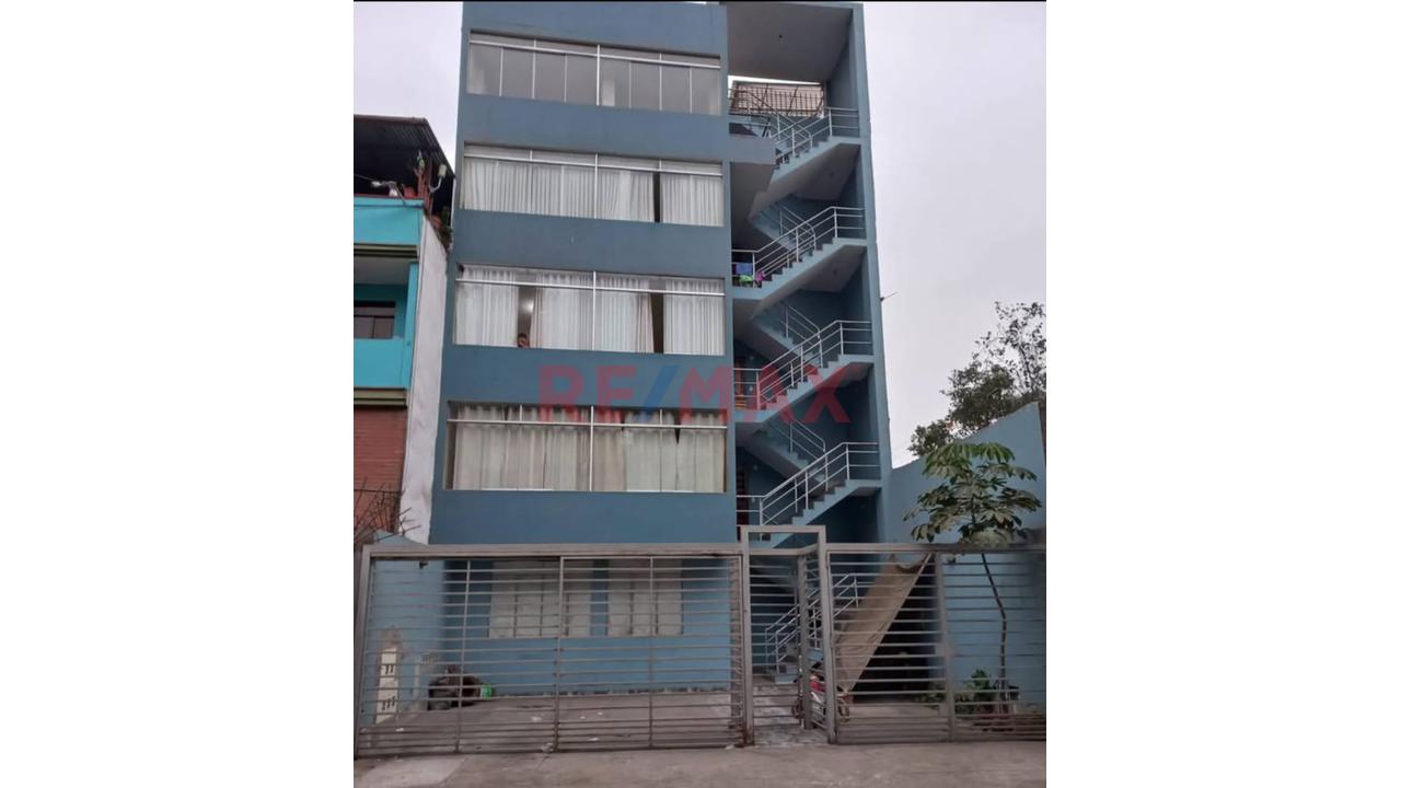 Se Vende Departamento En Primer Piso Cerca Al Ovalo Santa Anita