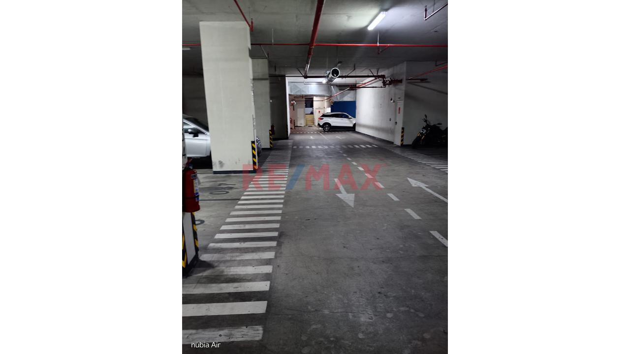 🏍️🚗 Cochera En Miraflores Av. Reducto – Seguridad Y Excelente Ubicación — foto 3
