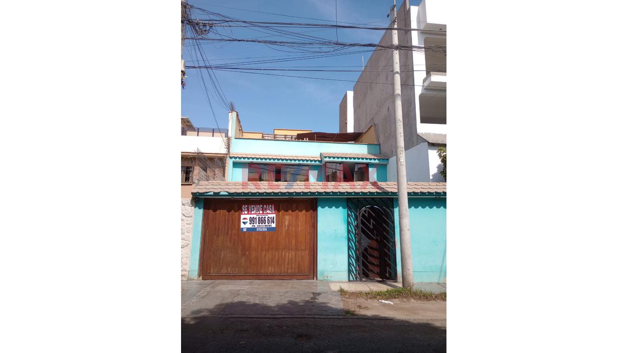 Casa De 3 Pisos Con Patio Para 2 Autos – Amplitud, Iluminación Y Ubicación Estratégica. - 13