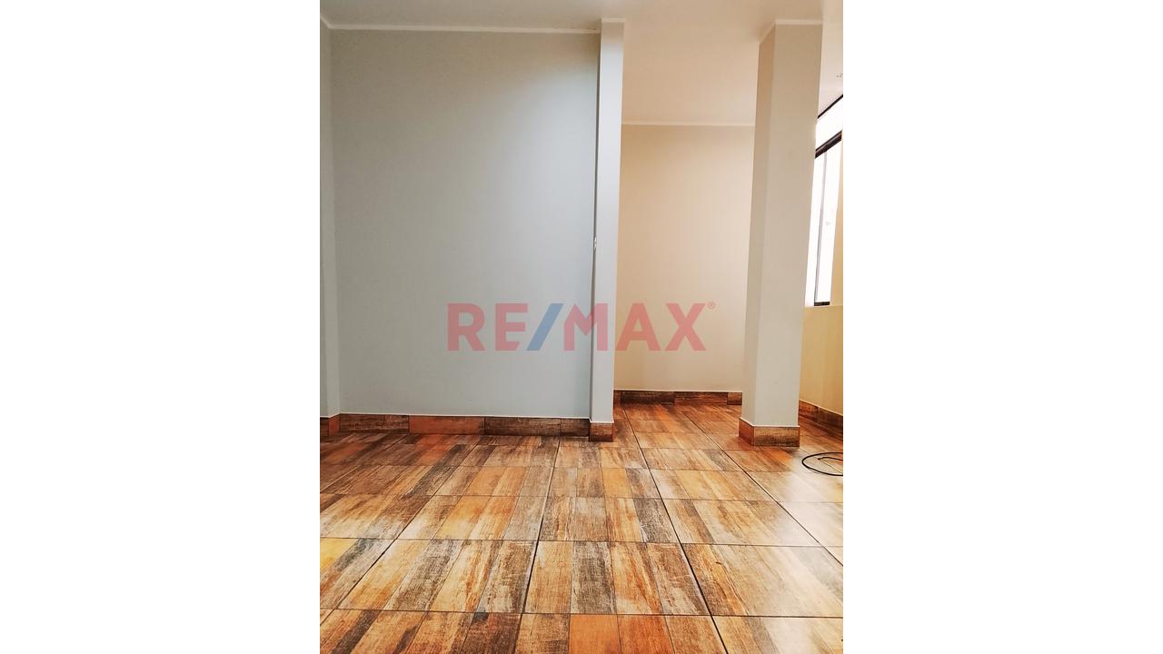🏡 Se Vende Casa De 3 Pisos En Av. Circunvalación – Zona Comercial De Alto Tránsito - 9