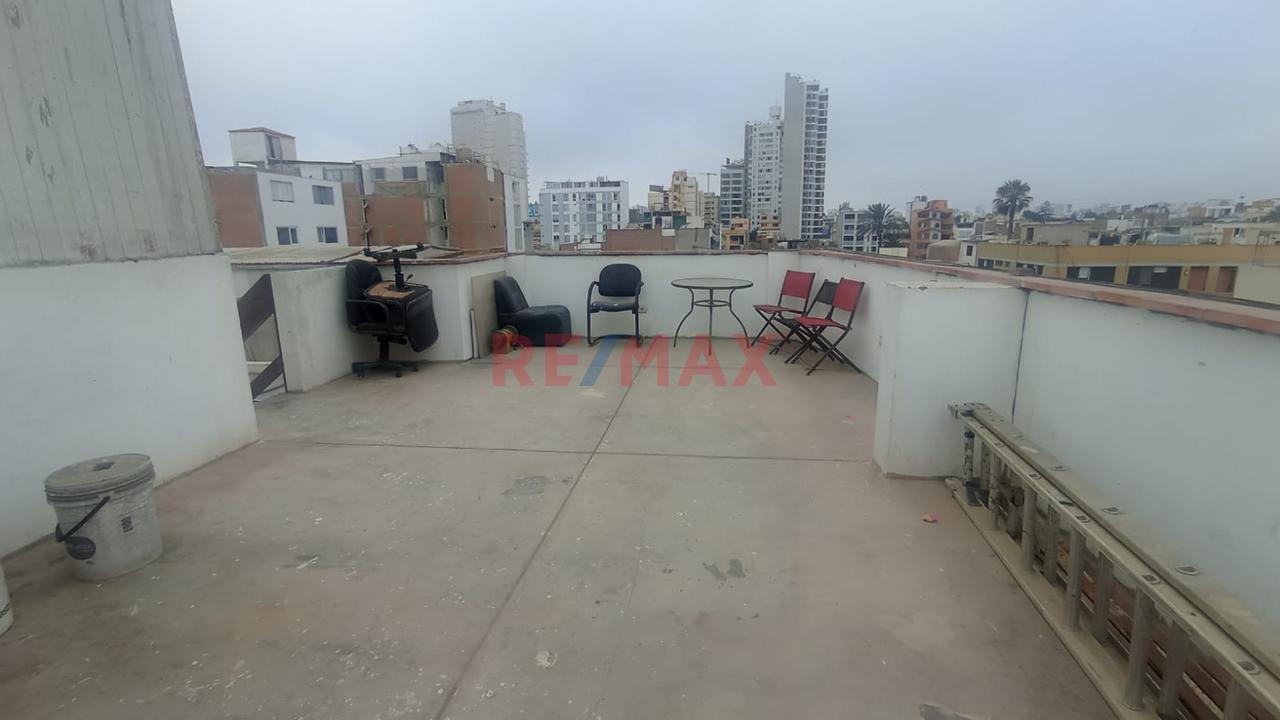 Se Vende Hotel De 4 Pisos Mas Azotea Totalmente Amoblado A Una Cuadra De Plaza San Miguel — foto 3