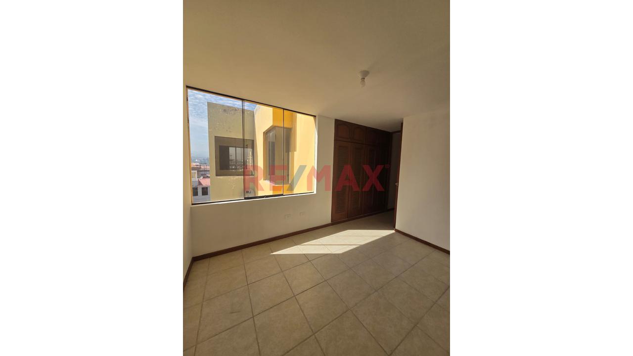 Venta Deparatmento Urb La Candelaria - Cayma - 10