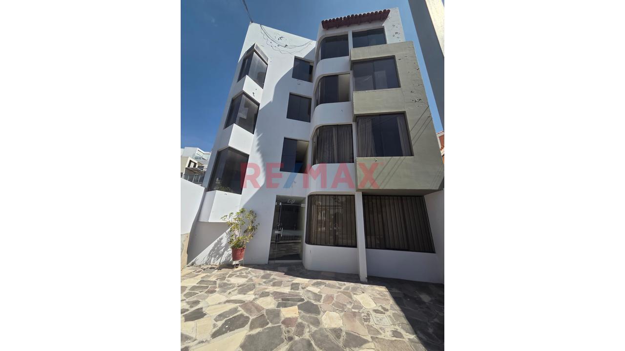 Venta Deparatmento Urb La Candelaria - Cayma - 11