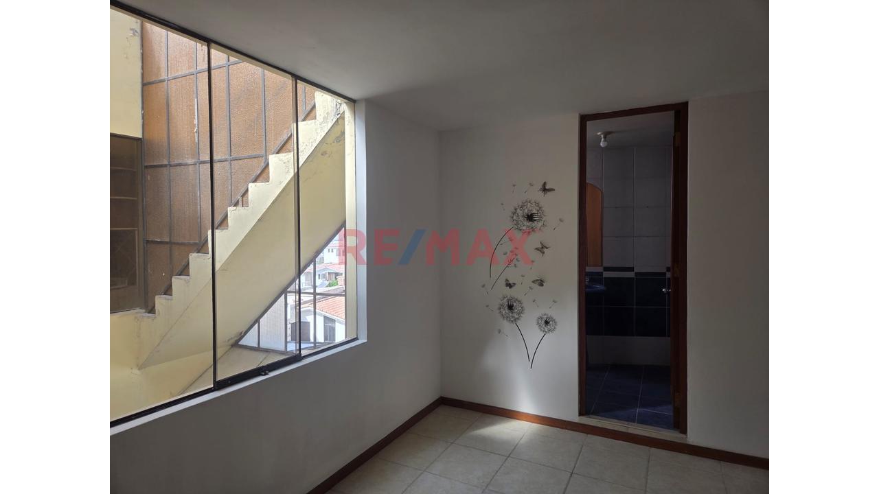 Venta Deparatmento Urb La Candelaria - Cayma - 12