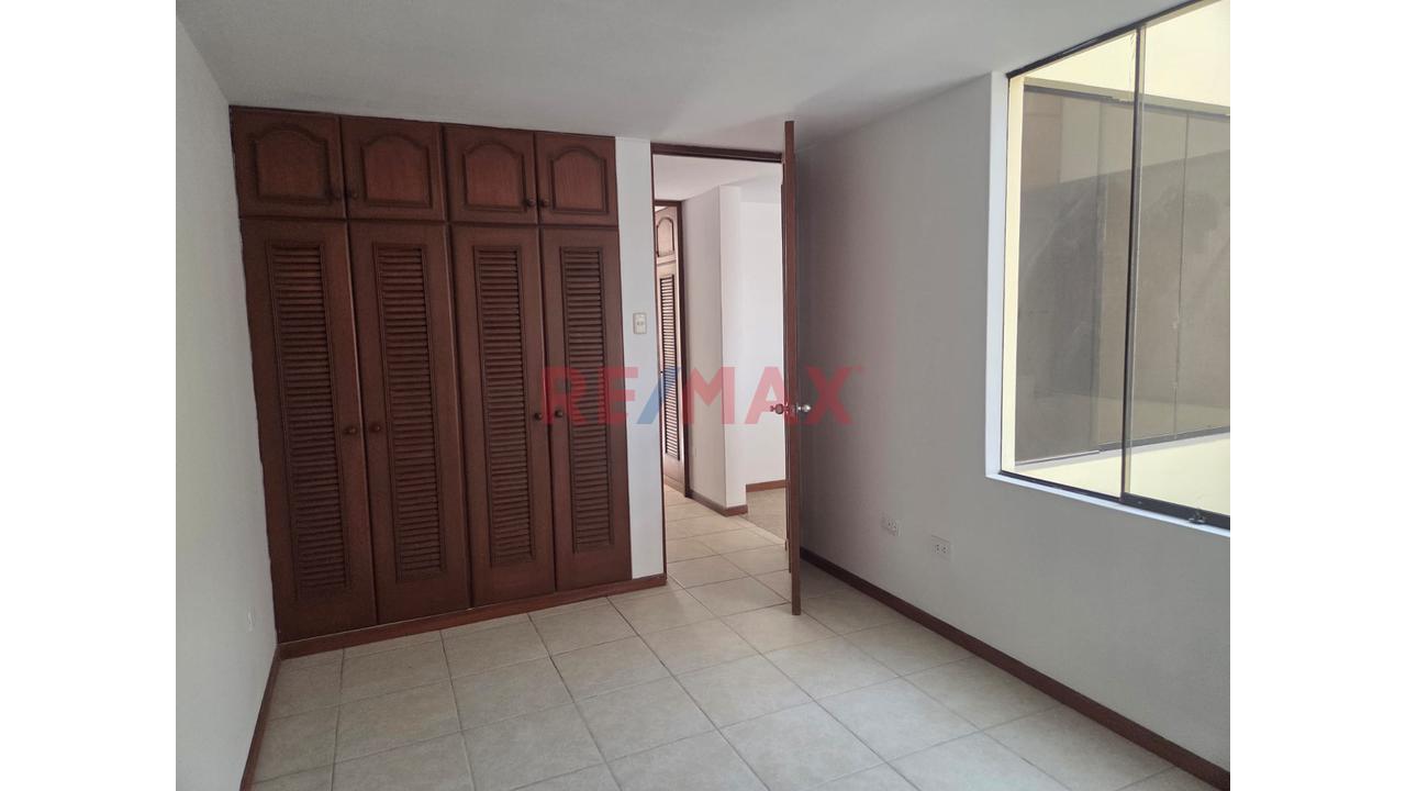 Venta Deparatmento Urb La Candelaria - Cayma - 2