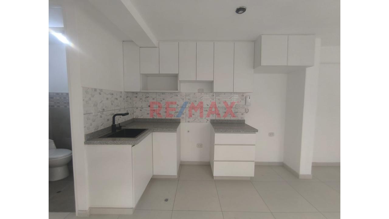 Vendo Triplex De Estreno En Los Jardines Del Naranjal - Smp - 4