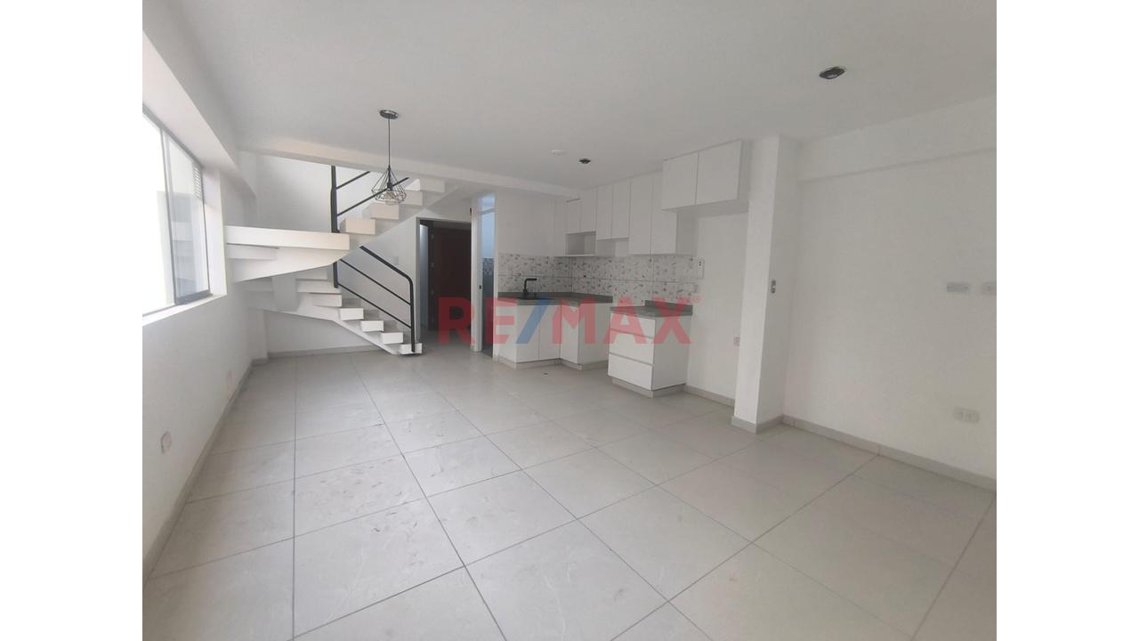 Vendo Triplex De Estreno En Los Jardines Del Naranjal - Smp - 1