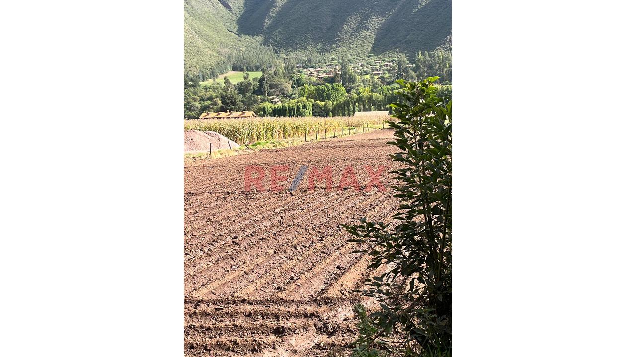 Oportunidad Única De Inversión – Terreno En Huayocarí - 2
