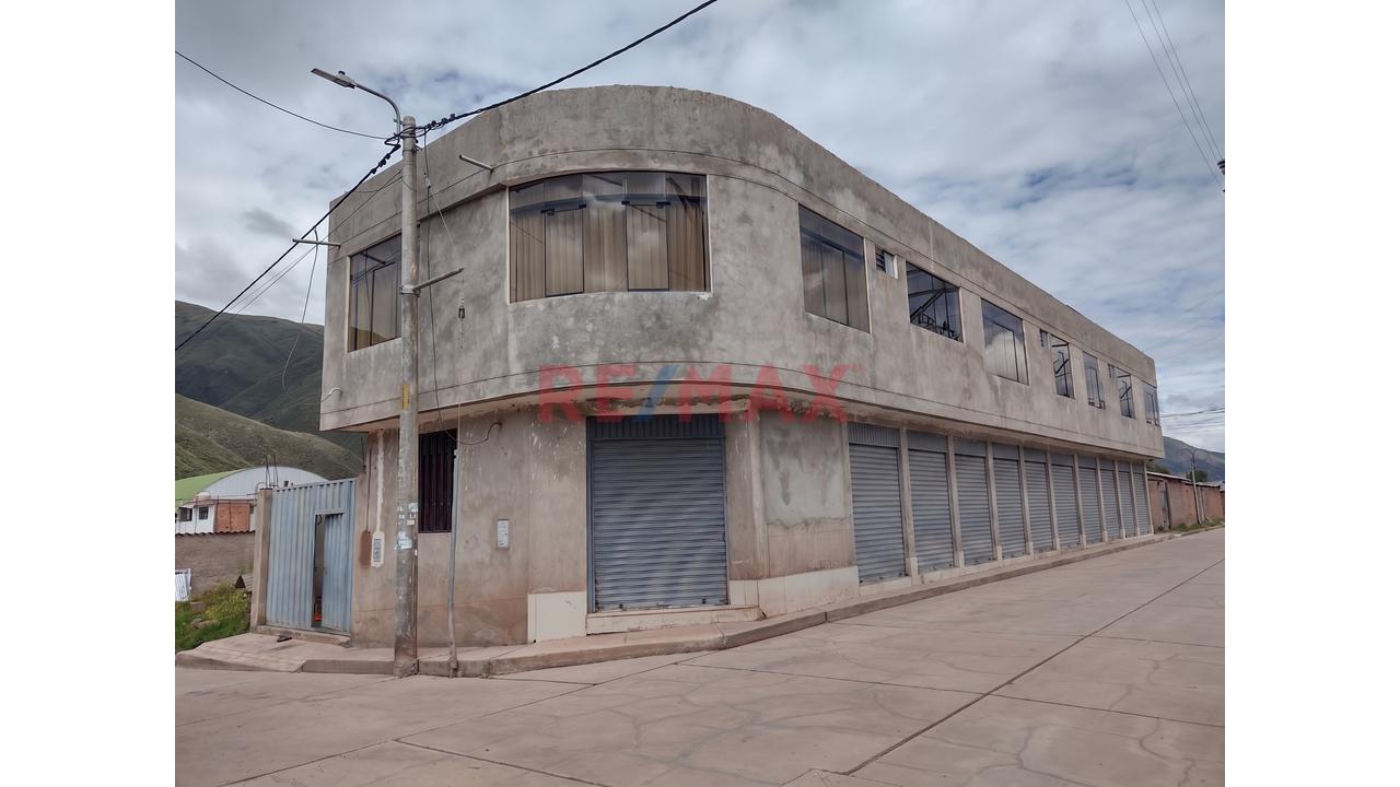 🏡✨ Casa En Esquina Con Locales Y Departamento – Oropesa, Cusco ✨🏡