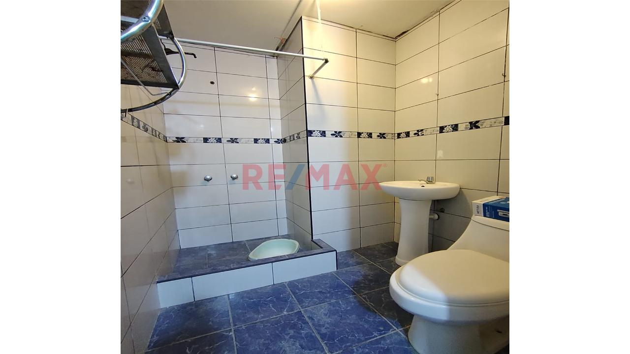 Casa De 2 Pisos + Azotea En Venta En La I Etapa De Las  Palmeras | Ica - 9